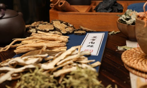 中药材柴胡现市场价格-中药材柴胡价格走势库存网 - 网站提供柴胡药材市场价多少钱一斤小常识、中药材柴胡价格行情